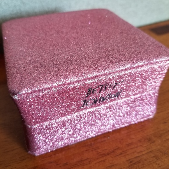 🔴SOLD🔴Betsey Johnson Jaguar Stretchy Bracelet - Picture 6 of 7